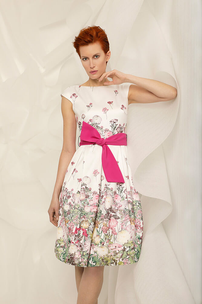 Angel-Ruiz-Ruiz-Fashion-Photographer-Campaign-SS-2017-k-kou-Madrid-Flower-Dress-Printed-pink-lace-667x1000