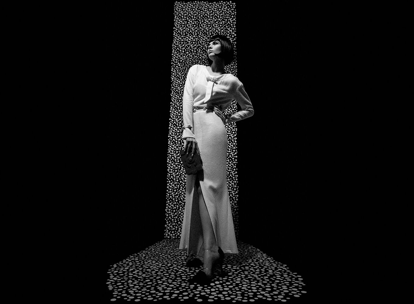 Angel-Ruiz-Ruiz-Fashion-Photographer-editorial-Chanel-Spring-Summer-2013-White-Dress-1359x1000